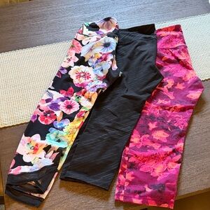 Old Navy Floral and Solid leggings